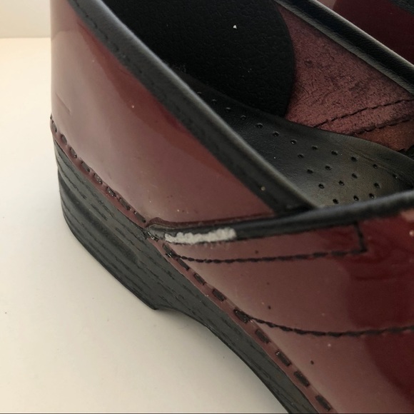 Dansko Shiny Apple Red Clogs Size 13 - Picture 6 of 9